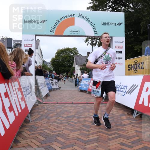 30.08.2026 - Blankeneser Heldenlauf Lena Gebhardt http://msf.ph/oto/10063808 30.08.2026 12:40:32 Ziel 2725, 4402, 4446 meine-sportfotos.de