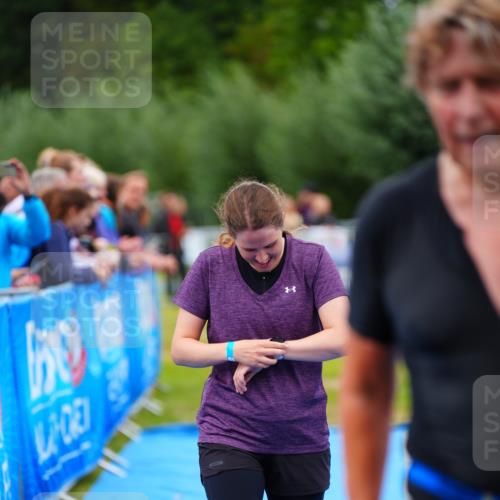 30.08.2026 - Elbe Triathlon Hamburg LAZAROV Photography http://msf.ph/oto/10063846 30.08.2026 11:59:33 Ziel 785, 859 meine-sportfotos.de