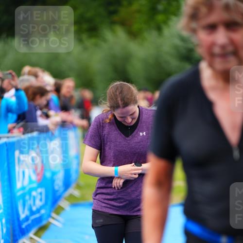 30.08.2026 - Elbe Triathlon Hamburg LAZAROV Photography http://msf.ph/oto/10063848 30.08.2026 11:59:33 Ziel 785, 859 meine-sportfotos.de