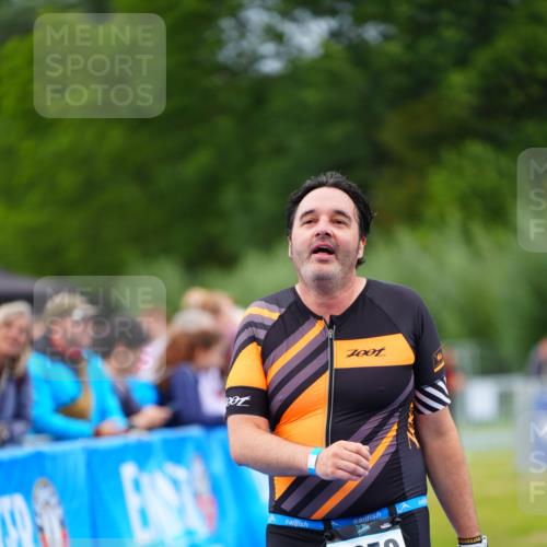 30.08.2026 - Elbe Triathlon Hamburg LAZAROV Photography http://msf.ph/oto/10063860 30.08.2026 11:59:50 Ziel 1250 meine-sportfotos.de