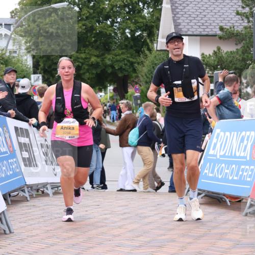 30.08.2026 - Blankeneser Heldenlauf Lena Gebhardt http://msf.ph/oto/10063929 30.08.2026 12:41:28 Ziel 2259, 2260 meine-sportfotos.de