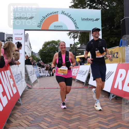 30.08.2026 - Blankeneser Heldenlauf Lena Gebhardt http://msf.ph/oto/10063939 30.08.2026 12:41:31 Ziel 2259, 2260 meine-sportfotos.de
