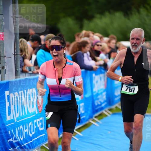 30.08.2026 - Elbe Triathlon Hamburg LAZAROV Photography http://msf.ph/oto/10063947 30.08.2026 12:00:45 Ziel 787, 975 meine-sportfotos.de