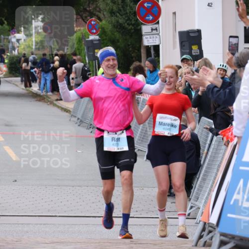 30.08.2026 - Blankeneser Heldenlauf Lena Gebhardt http://msf.ph/oto/10063948 30.08.2026 12:41:40 Ziel  meine-sportfotos.de