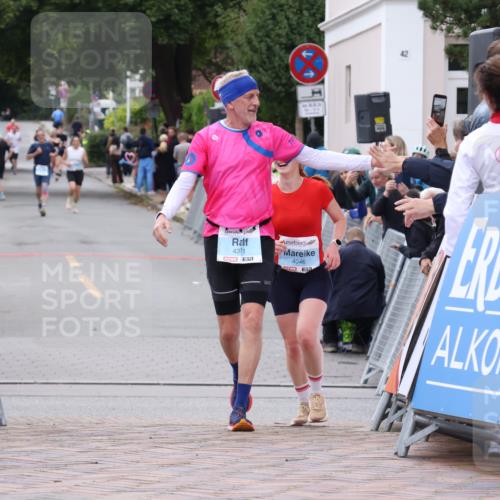 30.08.2026 - Blankeneser Heldenlauf Lena Gebhardt http://msf.ph/oto/10063952 30.08.2026 12:41:41 Ziel 4371 meine-sportfotos.de