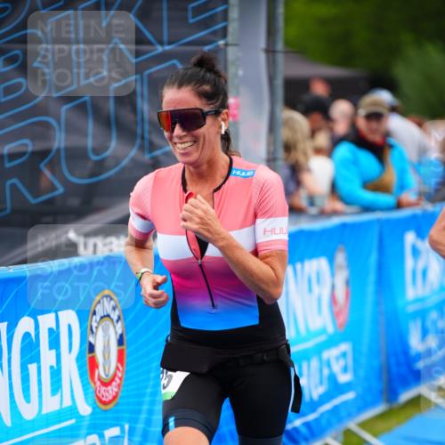 30.08.2026 - Elbe Triathlon Hamburg LAZAROV Photography http://msf.ph/oto/10063953 30.08.2026 12:00:46 Ziel 787, 975 meine-sportfotos.de