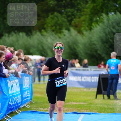 30.08.2026 - Elbe Triathlon Hamburg LAZAROV Photography http://msf.ph/oto/10063964 30.08.2026 12:01:00 Ziel 1536 meine-sportfotos.de