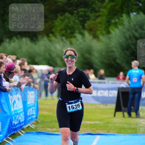 30.08.2026 - Elbe Triathlon Hamburg LAZAROV Photography http://msf.ph/oto/10063967 30.08.2026 12:01:01 Ziel 1481, 1536 meine-sportfotos.de