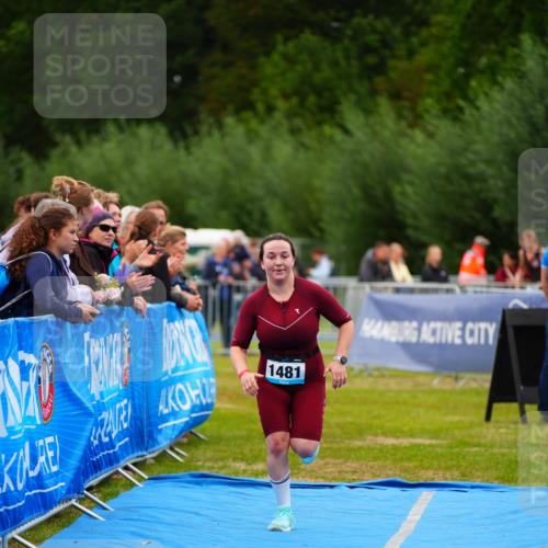 30.08.2026 - Elbe Triathlon Hamburg LAZAROV Photography http://msf.ph/oto/10063976 30.08.2026 12:01:08 Ziel 1481 meine-sportfotos.de