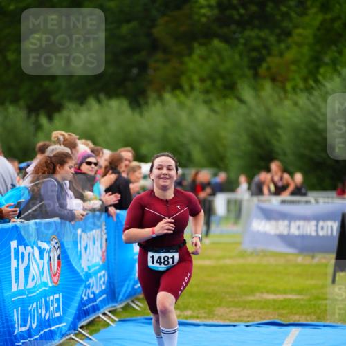 30.08.2026 - Elbe Triathlon Hamburg LAZAROV Photography http://msf.ph/oto/10063982 30.08.2026 12:01:09 Ziel 1481 meine-sportfotos.de