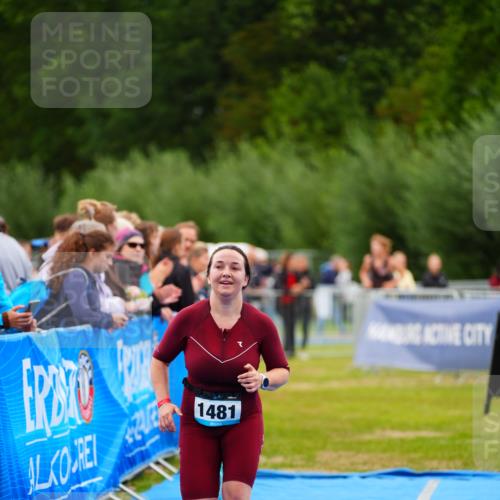 30.08.2026 - Elbe Triathlon Hamburg LAZAROV Photography http://msf.ph/oto/10063984 30.08.2026 12:01:09 Ziel 1481 meine-sportfotos.de