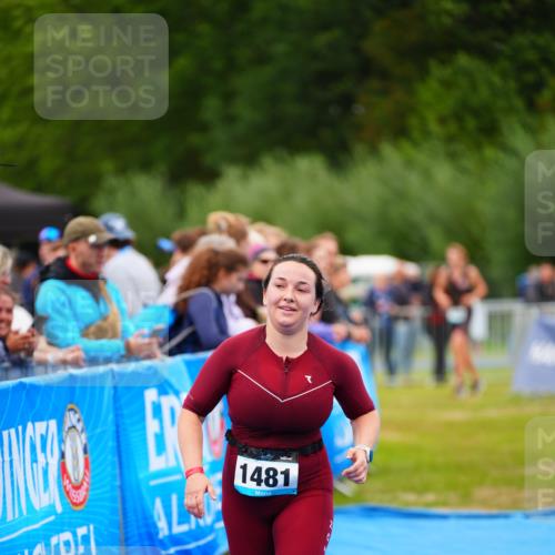30.08.2026 - Elbe Triathlon Hamburg LAZAROV Photography http://msf.ph/oto/10063988 30.08.2026 12:01:10 Ziel 1481 meine-sportfotos.de