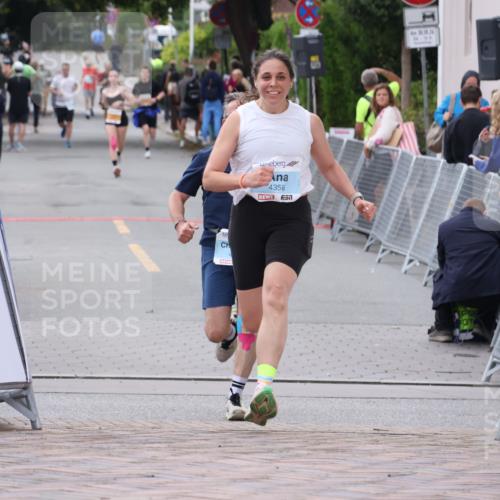 30.08.2026 - Blankeneser Heldenlauf Lena Gebhardt http://msf.ph/oto/10063995 30.08.2026 12:41:55 Ziel 4046, 4358 meine-sportfotos.de