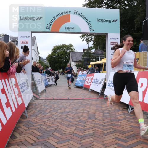 30.08.2026 - Blankeneser Heldenlauf Lena Gebhardt http://msf.ph/oto/10064009 30.08.2026 12:41:58 Ziel 4273, 4358 meine-sportfotos.de
