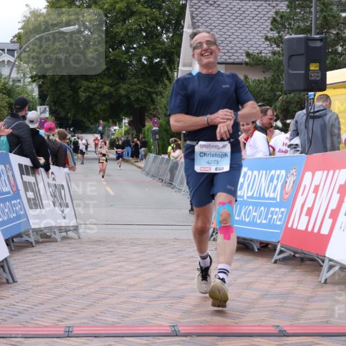 30.08.2026 - Blankeneser Heldenlauf Lena Gebhardt http://msf.ph/oto/10064012 30.08.2026 12:41:59 Ziel 4273, 4358 meine-sportfotos.de