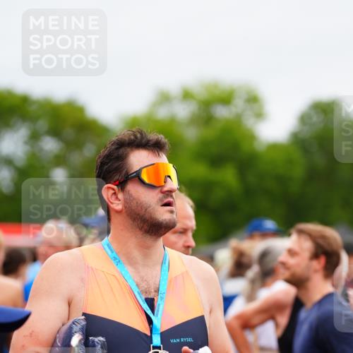30.08.2026 - Elbe Triathlon Hamburg LAZAROV Photography http://msf.ph/oto/10064017 30.08.2026 12:01:26 Ziel  meine-sportfotos.de