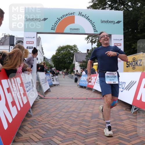 30.08.2026 - Blankeneser Heldenlauf Lena Gebhardt http://msf.ph/oto/10064019 30.08.2026 12:42:01 Ziel 4273, 4358 meine-sportfotos.de