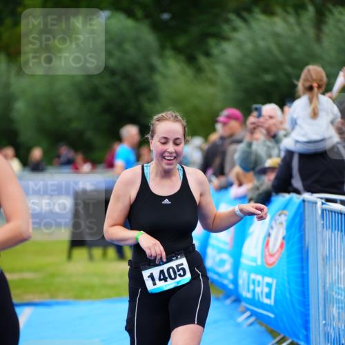 30.08.2026 - Elbe Triathlon Hamburg LAZAROV Photography http://msf.ph/oto/10064041 30.08.2026 12:01:38 Ziel 1301, 1394, 1405, 1479, 1480, 1531 meine-sportfotos.de