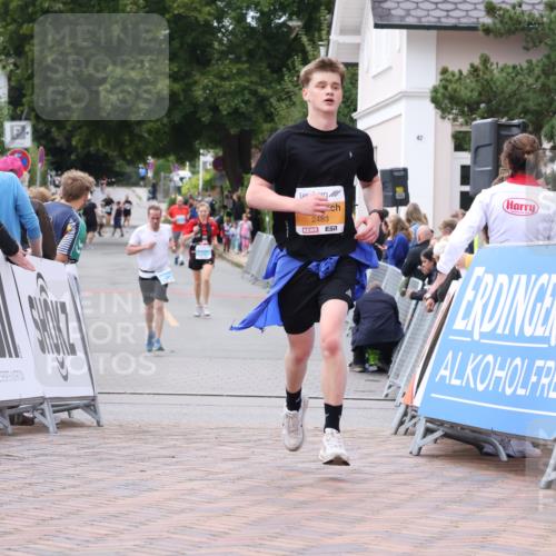30.08.2026 - Blankeneser Heldenlauf Lena Gebhardt http://msf.ph/oto/10064043 30.08.2026 12:42:15 Ziel 2010, 2483 meine-sportfotos.de