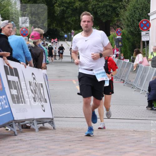 30.08.2026 - Blankeneser Heldenlauf Lena Gebhardt http://msf.ph/oto/10064065 30.08.2026 12:42:22 Ziel 2483, 4060, 4190 meine-sportfotos.de