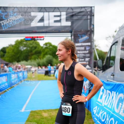 30.08.2026 - Elbe Triathlon Hamburg LAZAROV Photography http://msf.ph/oto/10064070 30.08.2026 12:01:52 Ziel 1425 meine-sportfotos.de