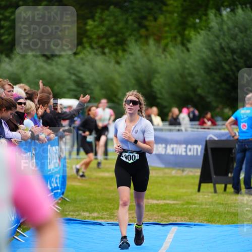 30.08.2026 - Elbe Triathlon Hamburg LAZAROV Photography http://msf.ph/oto/10064087 30.08.2026 12:02:01 Ziel 900, 1417 meine-sportfotos.de