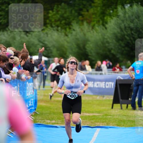 30.08.2026 - Elbe Triathlon Hamburg LAZAROV Photography http://msf.ph/oto/10064088 30.08.2026 12:02:01 Ziel 900, 1417 meine-sportfotos.de