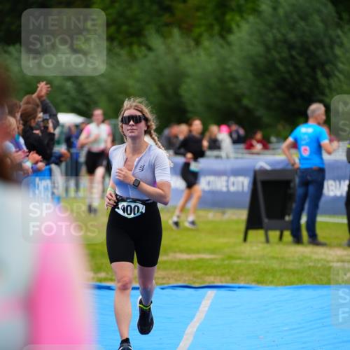 30.08.2026 - Elbe Triathlon Hamburg LAZAROV Photography http://msf.ph/oto/10064093 30.08.2026 12:02:02 Ziel 900, 1417 meine-sportfotos.de