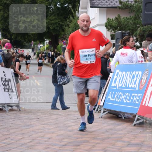 30.08.2026 - Blankeneser Heldenlauf Lena Gebhardt http://msf.ph/oto/10064094 30.08.2026 12:42:34 Ziel 4074, 4190 meine-sportfotos.de