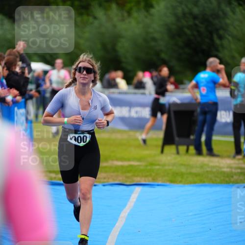 30.08.2026 - Elbe Triathlon Hamburg LAZAROV Photography http://msf.ph/oto/10064096 30.08.2026 12:02:02 Ziel 900, 1417 meine-sportfotos.de