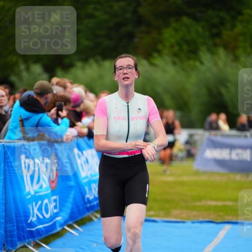 30.08.2026 - Elbe Triathlon Hamburg LAZAROV Photography http://msf.ph/oto/10064097 30.08.2026 12:02:08 Ziel 1417, 1563 meine-sportfotos.de