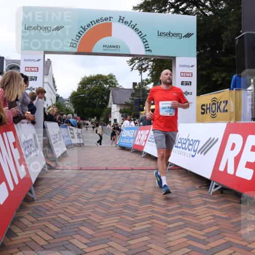 30.08.2026 - Blankeneser Heldenlauf Lena Gebhardt http://msf.ph/oto/10064102 30.08.2026 12:42:36 Ziel 4074 meine-sportfotos.de