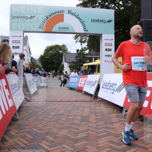 30.08.2026 - Blankeneser Heldenlauf Lena Gebhardt http://msf.ph/oto/10064106 30.08.2026 12:42:37 Ziel 4074 meine-sportfotos.de