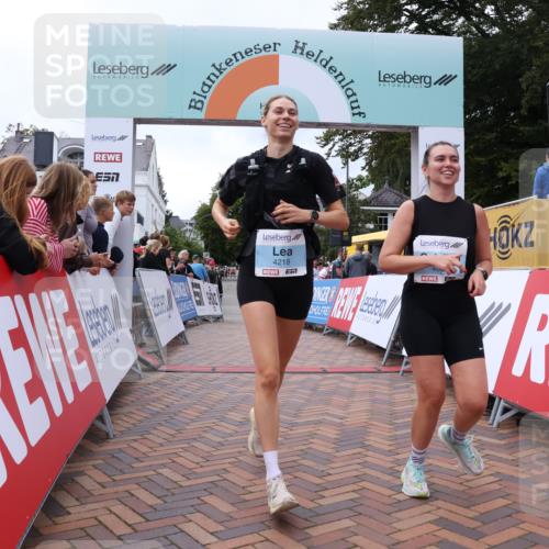 30.08.2026 - Blankeneser Heldenlauf Lena Gebhardt http://msf.ph/oto/10064127 30.08.2026 12:42:50 Ziel 4061, 4218 meine-sportfotos.de
