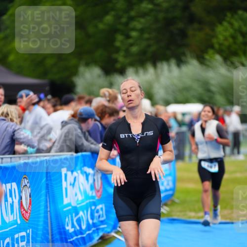 30.08.2026 - Elbe Triathlon Hamburg LAZAROV Photography http://msf.ph/oto/10064161 30.08.2026 12:02:36 Ziel 1467, 1708 meine-sportfotos.de