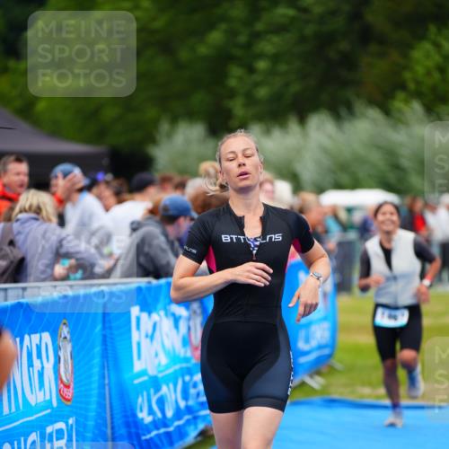 30.08.2026 - Elbe Triathlon Hamburg LAZAROV Photography http://msf.ph/oto/10064163 30.08.2026 12:02:37 Ziel 1467, 1708 meine-sportfotos.de