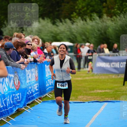 30.08.2026 - Elbe Triathlon Hamburg LAZAROV Photography http://msf.ph/oto/10064165 30.08.2026 12:02:38 Ziel 1467, 1708 meine-sportfotos.de