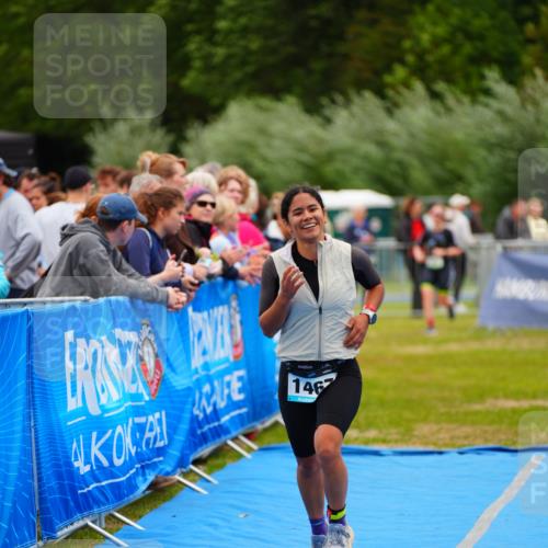30.08.2026 - Elbe Triathlon Hamburg LAZAROV Photography http://msf.ph/oto/10064168 30.08.2026 12:02:38 Ziel 1467, 1708 meine-sportfotos.de