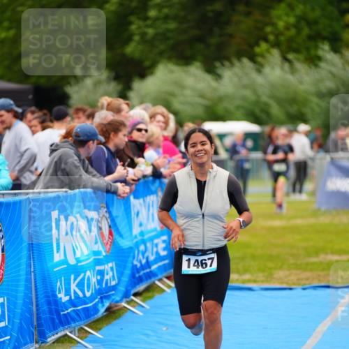 30.08.2026 - Elbe Triathlon Hamburg LAZAROV Photography http://msf.ph/oto/10064170 30.08.2026 12:02:38 Ziel 1467, 1708 meine-sportfotos.de
