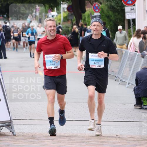 30.08.2026 - Blankeneser Heldenlauf Lena Gebhardt http://msf.ph/oto/10064173 30.08.2026 12:43:24 Ziel 4307, 4308, 4469, 4470 meine-sportfotos.de