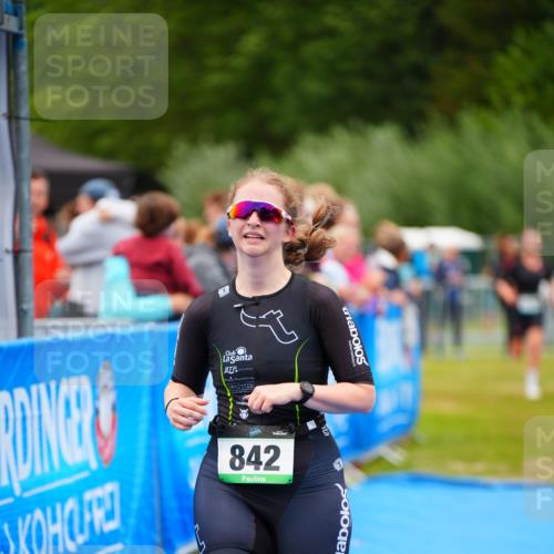 30.08.2026 - Elbe Triathlon Hamburg LAZAROV Photography http://msf.ph/oto/10064193 30.08.2026 12:02:49 Ziel 842, 1579 meine-sportfotos.de