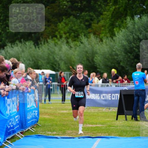 30.08.2026 - Elbe Triathlon Hamburg LAZAROV Photography http://msf.ph/oto/10064195 30.08.2026 12:02:52 Ziel 1579 meine-sportfotos.de