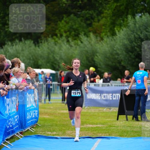 30.08.2026 - Elbe Triathlon Hamburg LAZAROV Photography http://msf.ph/oto/10064197 30.08.2026 12:02:53 Ziel 1579 meine-sportfotos.de
