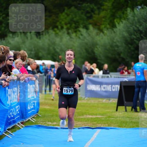 30.08.2026 - Elbe Triathlon Hamburg LAZAROV Photography http://msf.ph/oto/10064198 30.08.2026 12:02:54 Ziel 942, 1579 meine-sportfotos.de