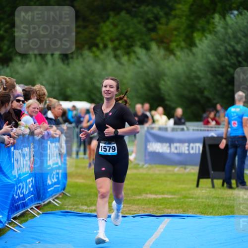 30.08.2026 - Elbe Triathlon Hamburg LAZAROV Photography http://msf.ph/oto/10064200 30.08.2026 12:02:54 Ziel 942, 1579 meine-sportfotos.de