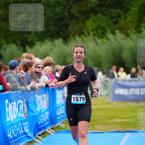 30.08.2026 - Elbe Triathlon Hamburg LAZAROV Photography http://msf.ph/oto/10064204 30.08.2026 12:02:55 Ziel 942, 1544, 1579 meine-sportfotos.de