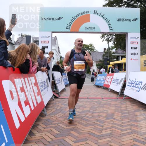 30.08.2026 - Blankeneser Heldenlauf Lena Gebhardt http://msf.ph/oto/10064236 30.08.2026 12:43:48 Ziel 2622, 4029, 4412 meine-sportfotos.de