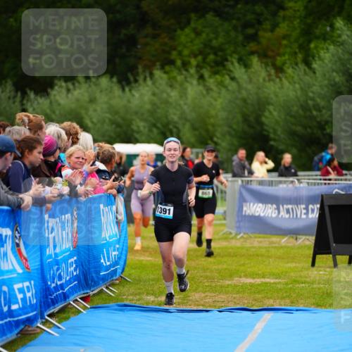 30.08.2026 - Elbe Triathlon Hamburg LAZAROV Photography http://msf.ph/oto/10064245 30.08.2026 12:03:13 Ziel 865, 1391, 1560 meine-sportfotos.de