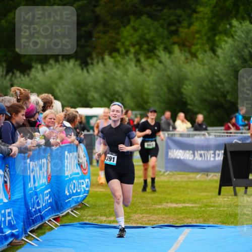 30.08.2026 - Elbe Triathlon Hamburg LAZAROV Photography http://msf.ph/oto/10064249 30.08.2026 12:03:14 Ziel 865, 1391, 1560 meine-sportfotos.de