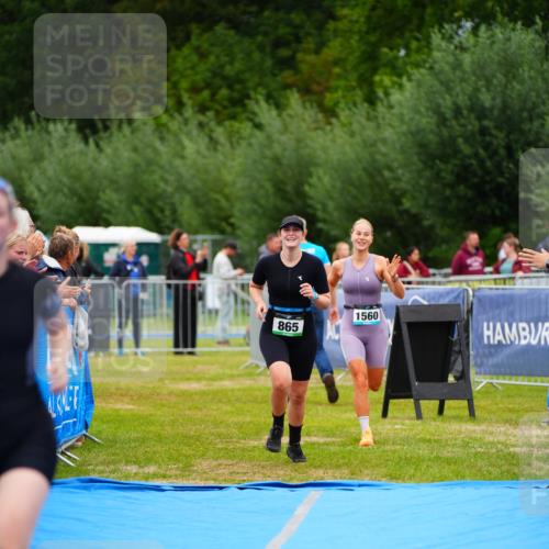 30.08.2026 - Elbe Triathlon Hamburg LAZAROV Photography http://msf.ph/oto/10064257 30.08.2026 12:03:16 Ziel 865, 1391, 1560 meine-sportfotos.de
